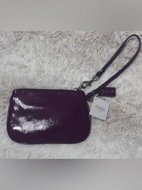 COACH Patent Leather Plum Wristlet NWT